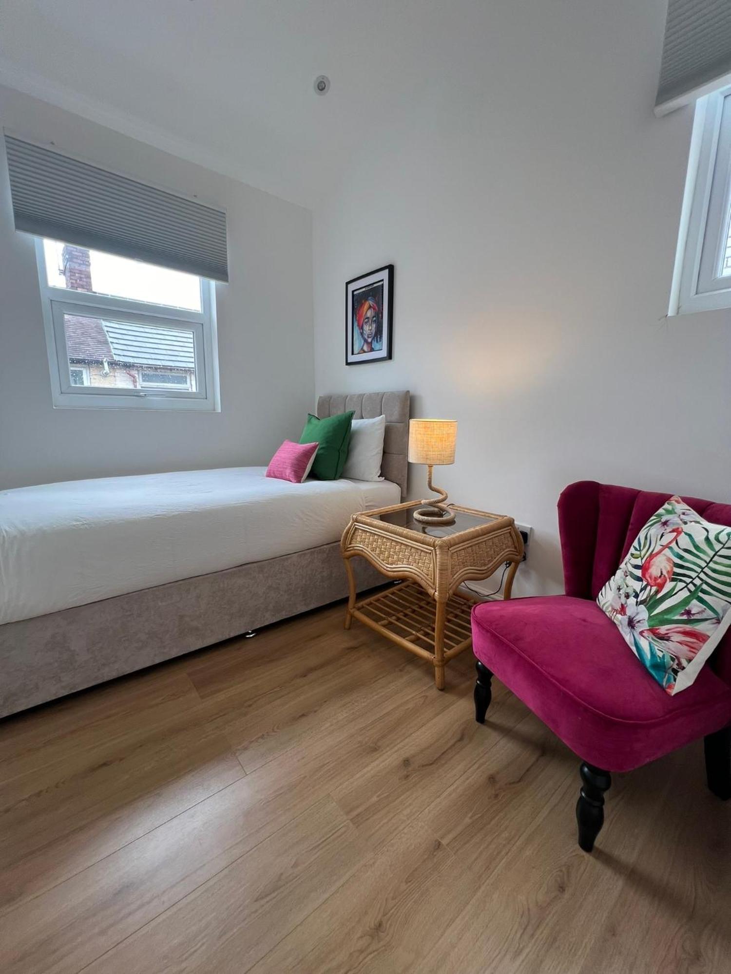 2025 Award Winner Liverpool Cherry House - 4 Bedrooms Exterior photo