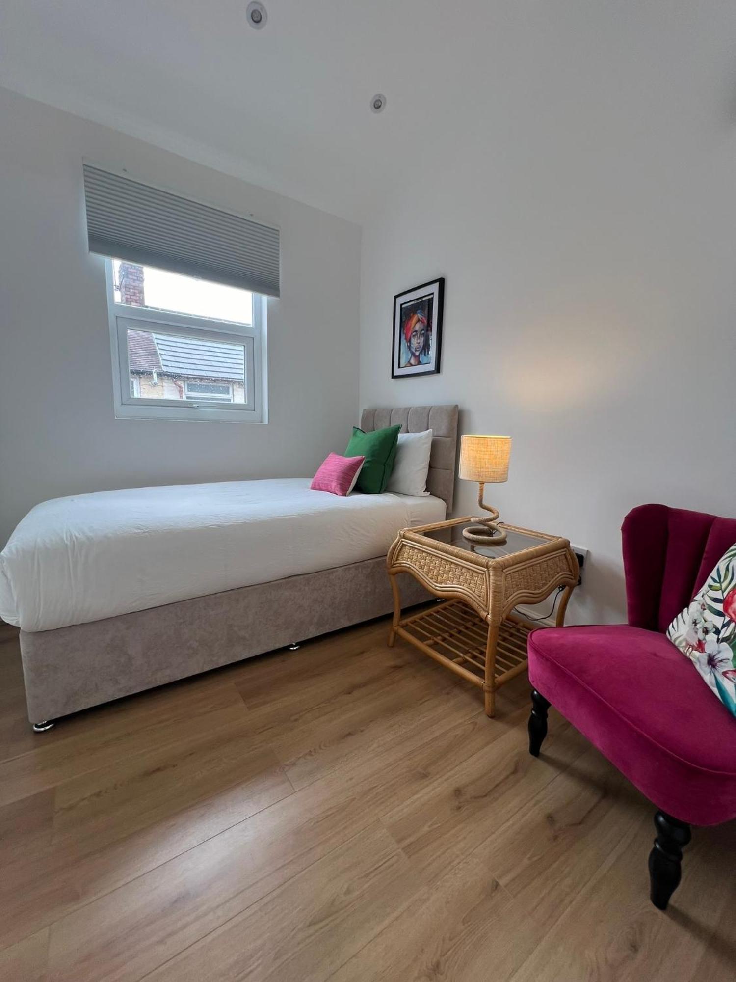 2025 Award Winner Liverpool Cherry House - 4 Bedrooms Exterior photo