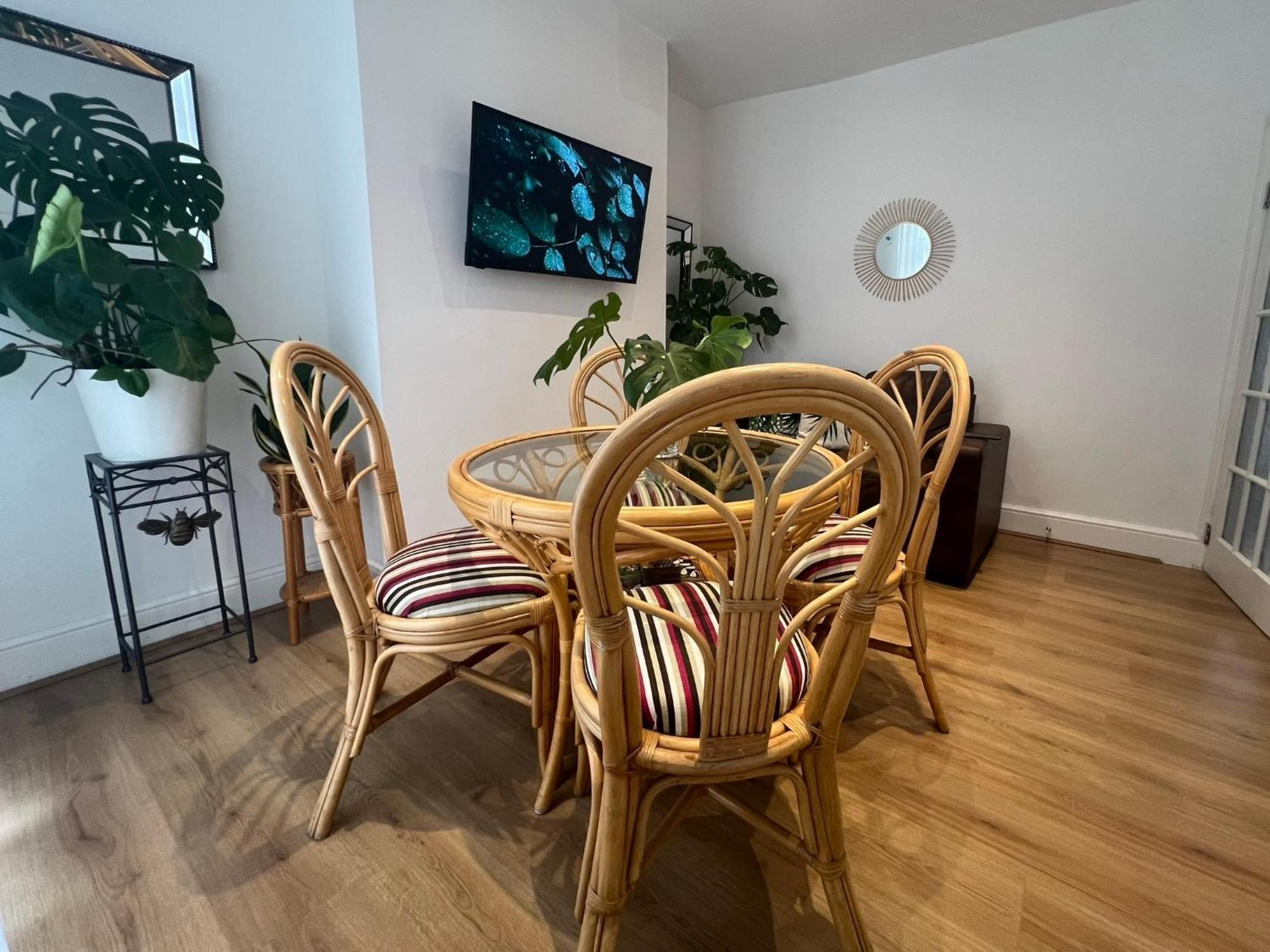 2025 Award Winner Liverpool Cherry House - 4 Bedrooms Exterior photo