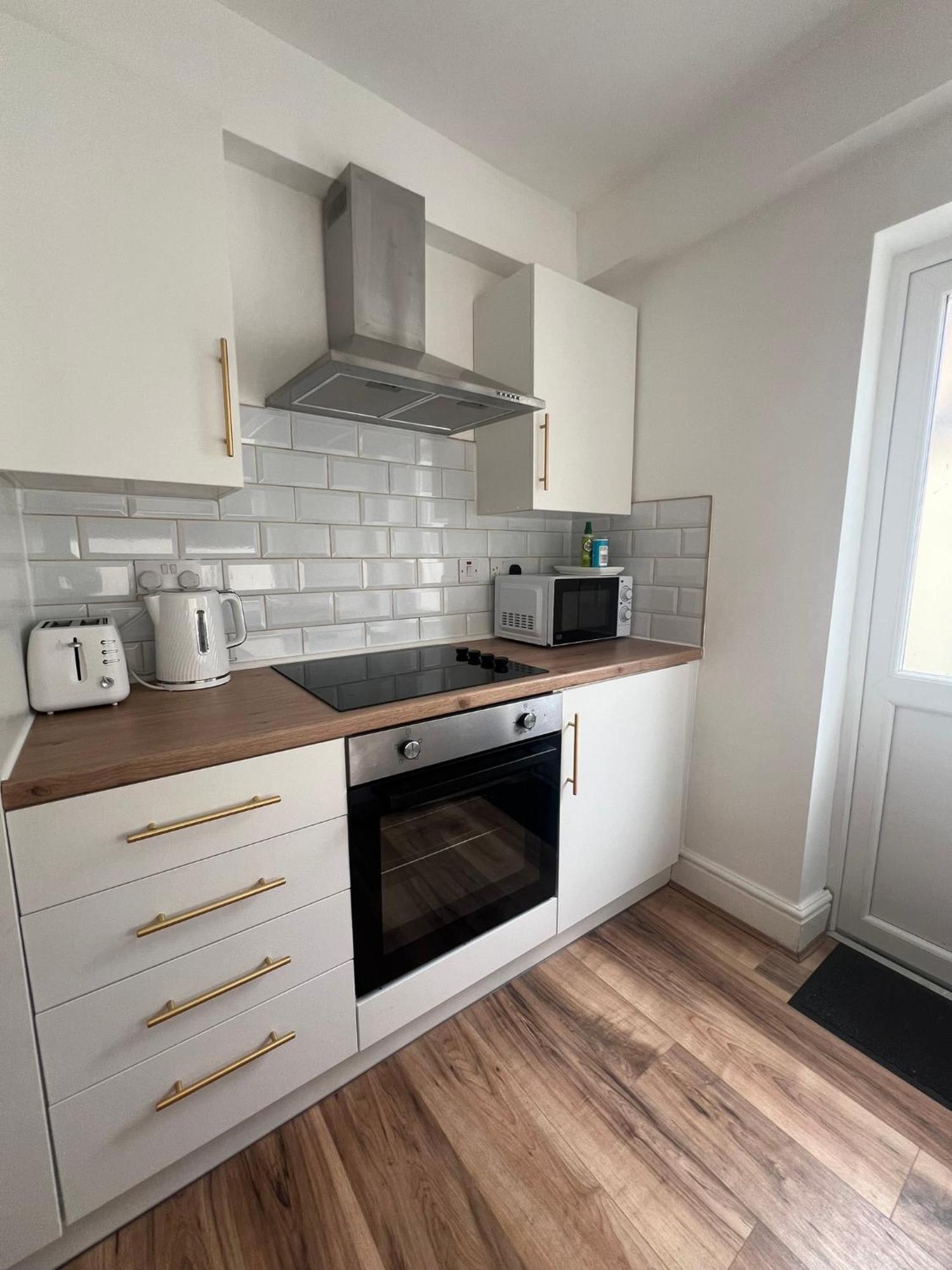 2025 Award Winner Liverpool Cherry House - 4 Bedrooms Exterior photo